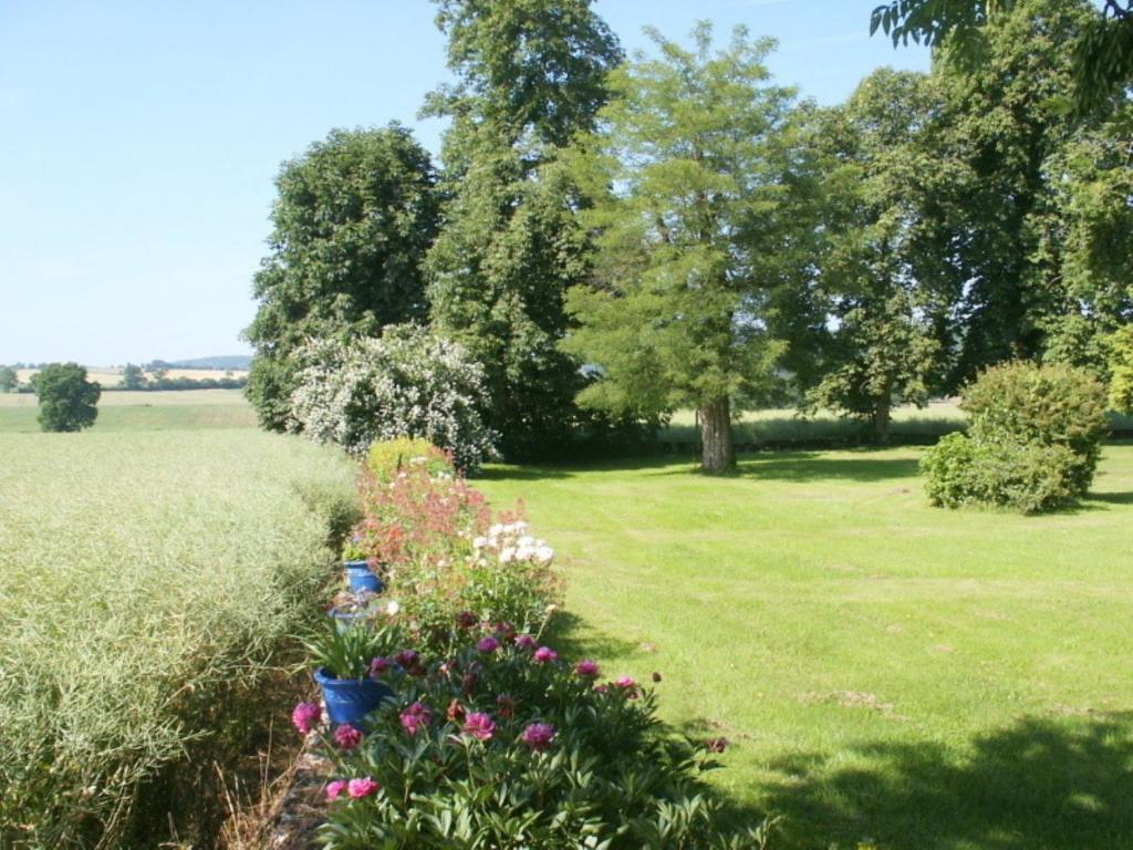 Chambres D'Hotes - Domaine Des Perrieres Crux-la-Ville Zewnętrze zdjęcie